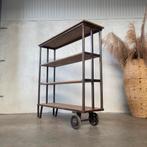 Industriële stellingkast, fabriekswagen, oude kast, stelling, Ophalen