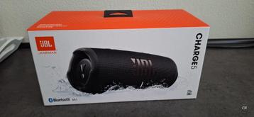 ** JBL Charge 5 ( In Nieuwstaat ) Zwart ** beschikbaar voor biedingen