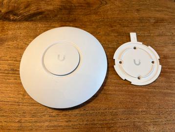 5 x Ubiquiti unifi U6+ accesspoints beschikbaar voor biedingen