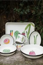 Op zoek - Dille & Kamille emaille, Huis en Inrichting, Keuken | Servies, Ophalen of Verzenden, Overige materialen, Overige stijlen