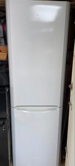 Indesit koel-vriescombinatie, Witgoed en Apparatuur, Koelkasten en IJskasten, Met aparte vriezer, Zo goed als nieuw, 160 cm of meer