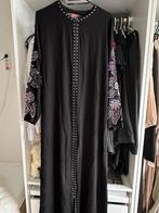 Zwarte abaya met rits en steentjes, Ophalen of Verzenden, Onder de knie, Maat 36 (S), Zwart