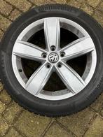Winterbanden met originele VW-velg, Auto-onderdelen, Banden en Velgen, Ophalen, Banden en Velgen, 17 inch, Winterbanden