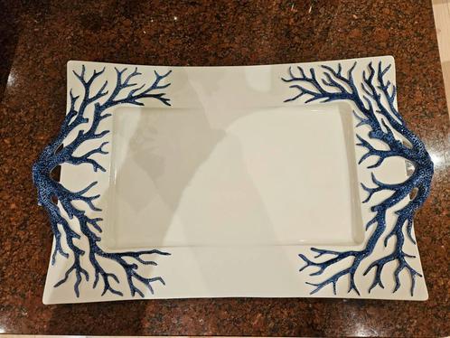 Bord met blauw koraal motief, Huis en Inrichting, Keuken | Servies, Zo goed als nieuw, Bord(en), Overige stijlen, Ophalen of Verzenden
