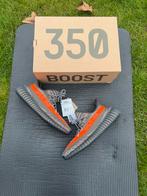 Yeezy 350 V2 Carbon Beluga maat 44, Kleding | Heren, Schoenen, Overige kleuren, ., Nieuw, Ophalen of Verzenden