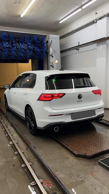 VW GOLF 8 R / GTI HUREN 8R RS AMG AUTOVERHUUR AUTO HUREN