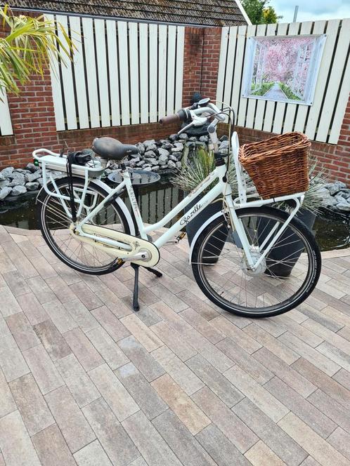 Electrische fiets, Fietsen en Brommers, Fietsen | Dames | Damesfietsen, Zo goed als nieuw, Overige merken, Versnellingen, 53 tot 56 cm