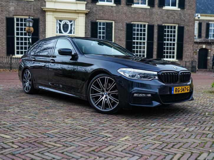 BMW 5 Serie Touring [G31] 520iA High Exe. M-Sport l LED l Ca, Auto's, BMW, Bedrijf, Te koop, 5-Serie, ABS, Achteruitrijcamera