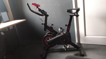 Hometrainer met display  beschikbaar voor biedingen