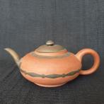 Vintage Chinese Yixing theepot met koperbeslag, Ophalen of Verzenden