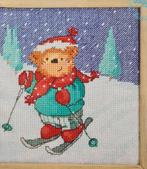 Teddybeer met Kerstmuts op ski's borduurpatroon, Hobby en Vrije tijd, Borduren en Borduurmachines, Ophalen, Nieuw, Handborduren