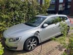 Volvo V60 D6 AWD PLUG-IN HYBRID SUMMUM, 215 pk, Origineel Nederlands, Te koop, Zilver of Grijs