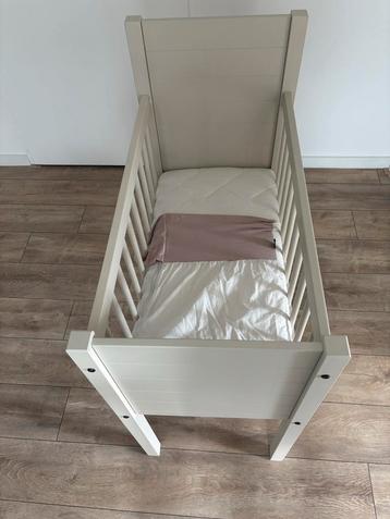 Zo goed als nieuwe wieg! beschikbaar voor biedingen