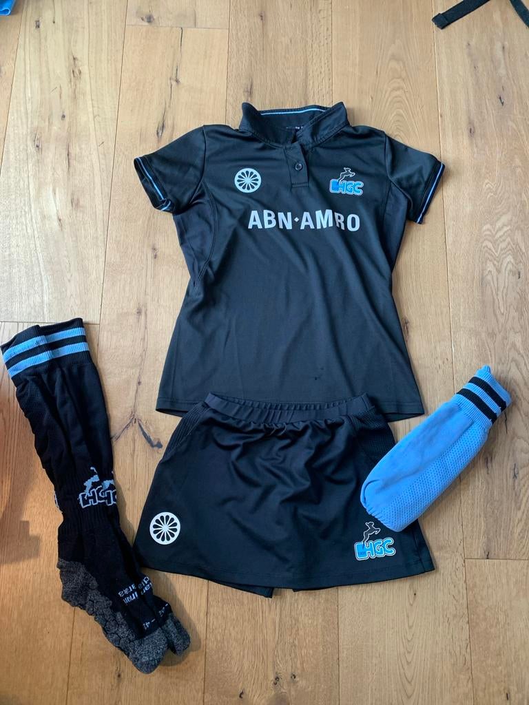 HGC Uit Tenue Meisjes - Shirt 164, Broekje 152, Sokken 39-42, Verzenden, Zo goed als nieuw, Kleding