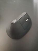 Ergonomische muis Logitech MX vertical, Computers en Software, Muizen, Ophalen, Zo goed als nieuw