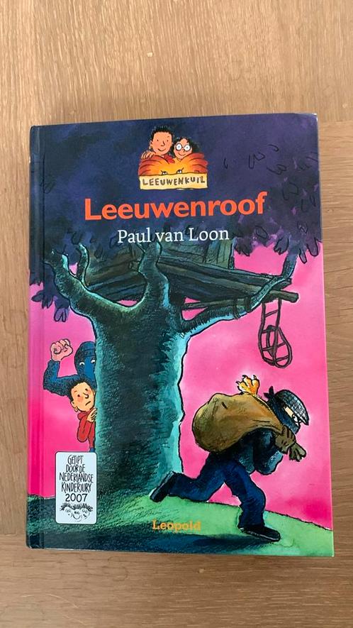Paul van Loon - Leeuwenroof, Boeken, Kinderboeken | Jeugd | onder 10 jaar, Gelezen, Ophalen of Verzenden