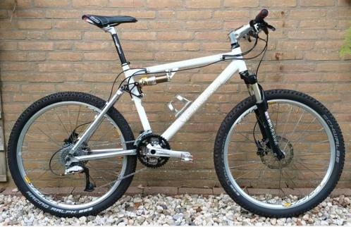 Ventana USA full suspension mtb., Fietsen en Brommers, Fietsen | Mountainbikes en ATB, Zo goed als nieuw, Overige merken, 45 tot 49 cm