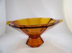 Art Deco grote Schaal op voet Boheems, amber, Antiek en Kunst, Antiek | Glas en Kristal, Ophalen of Verzenden