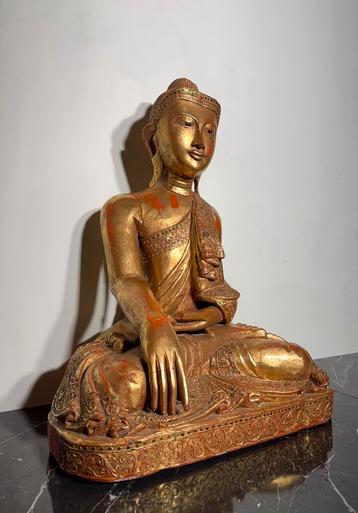 Boeddhabeeld Mandalay large -spirituele lakzegel in hoofd beschikbaar voor biedingen