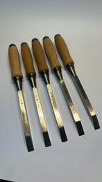 4 nooitgedagt hakbeitels / schietbeitels ( beitels ), Antiek en Kunst, Antiek | Gereedschap en Instrumenten, Ophalen of Verzenden