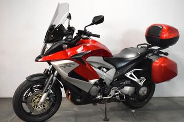 HONDA VFR 800 X CROSSRUNNER (bj 2012) beschikbaar voor biedingen