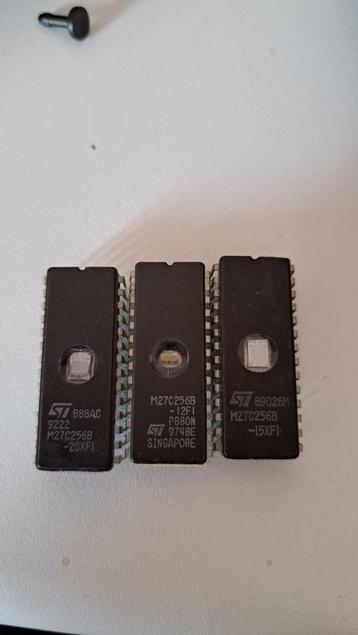 EPROMS M27256B / 512 /4001  beschikbaar voor biedingen