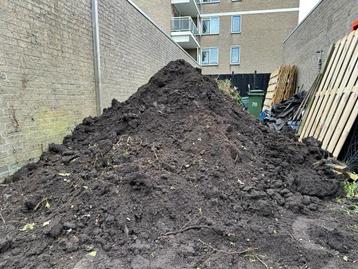 Schone tuinaarde Gratis ophalen! beschikbaar voor biedingen