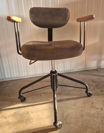 Mooie stoere bureau stoelen nieuw!! beschikbaar voor biedingen