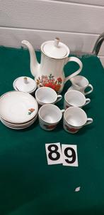 Mini servies rode bloemen, Antiek en Kunst, Antiek | Servies compleet, Ophalen of Verzenden