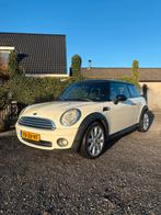 Mini Cooper Wit (2008), Auto's, Voorwielaandrijving, 4 cilinders, 4 stoelen, Origineel Nederlands
