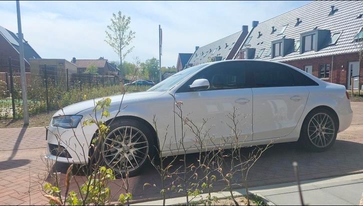 Audi A4 Limousine 2.0 TFSI Quattro pro line ABT 260 PK !, Auto's, Audi, Particulier, A4, 4x4, ABS, Adaptieve lichten, Adaptive Cruise Control