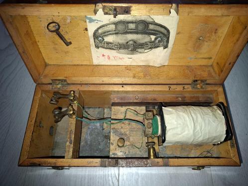 Antiek medisch apparaat, inductiegenerator/stimulator, Antiek en Kunst, Antiek | Gereedschap en Instrumenten, Ophalen