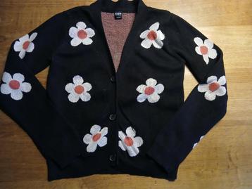 Zwart vest met bloemen maat 146/152 (ook voor tweeling) beschikbaar voor biedingen