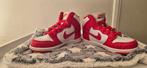 Rood/wit kids nike dunk high 
Maat 31.5, Ophalen, Jongen of Meisje, Schoenen, Zo goed als nieuw