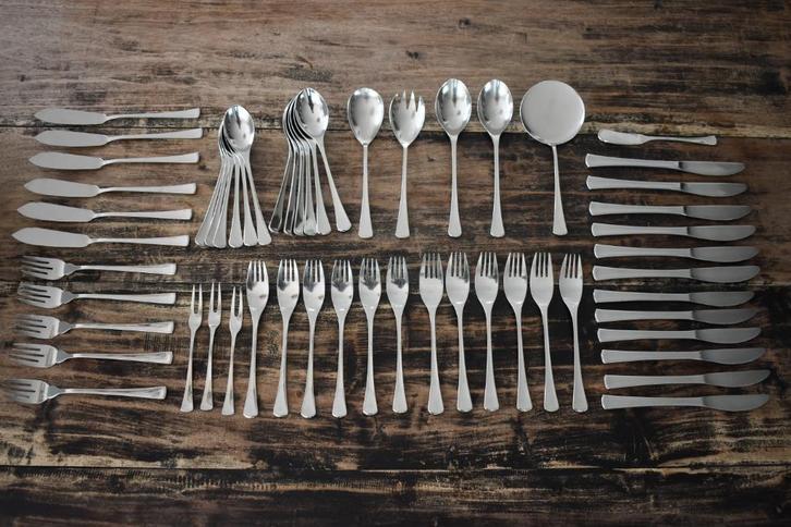 Sola Elite Monique 6 personen cassette incl. visbestek, Verzamelen, Complete verzamelingen en Collecties, Ophalen of Verzenden