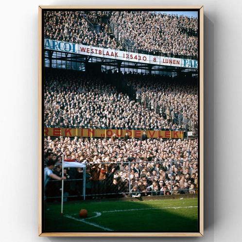 Volgepakte tribunes in Stadion De Kuip— Rotterdam, 1958-1965, Verzamelen, Sportartikelen en Voetbal, Zo goed als nieuw, Ophalen of Verzenden