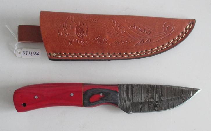 Handgesmeed Damast mes met lederen schede. SF402., Caravans en Kamperen, Kampeergereedschap, Nieuw, Ophalen of Verzenden