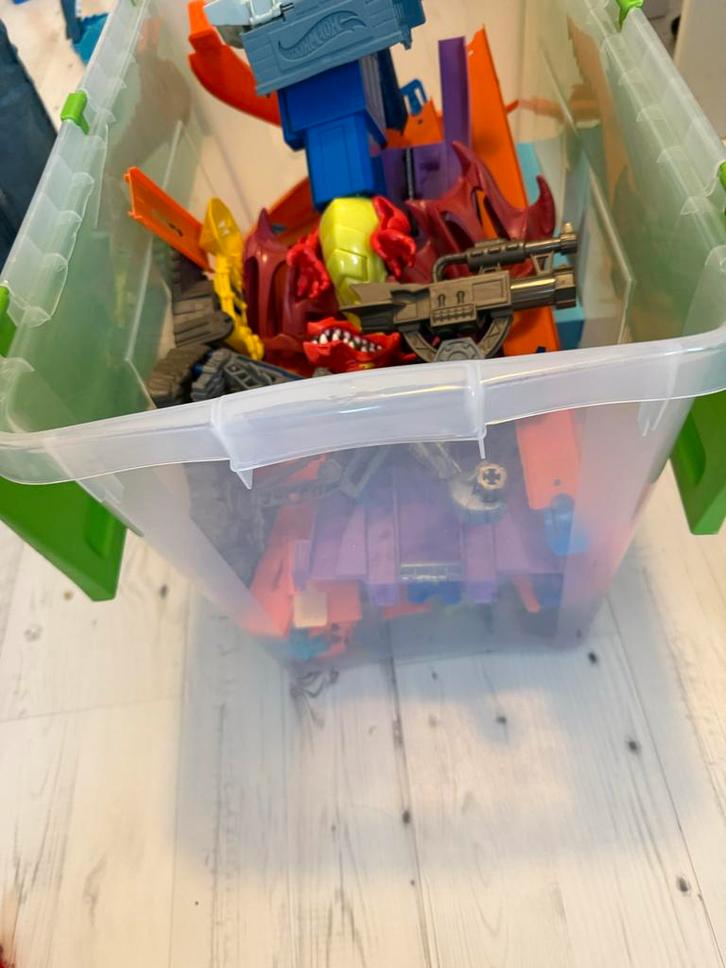 Grote verzameling hotwheels onderdelen, Kinderen en Baby's, Speelgoed | Racebanen, Gebruikt, Handmatig, Overige merken, Ophalen