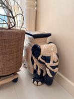 Olifant Bijzettafel / Plantentafel / krukje, Tuin en Terras, Tuinbeelden, Ophalen, Zo goed als nieuw, Overige materialen, Dierenbeeld