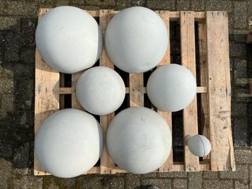  👑 Koning Beton  parkeerbol halve betonnen bol beschikbaar voor biedingen