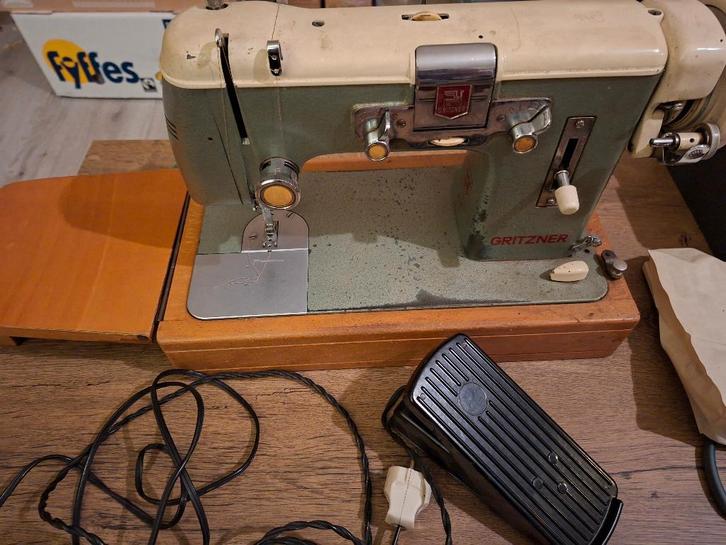 Naaimachine Gritzner, Antiek en Kunst, Antiek | Naaimachines, Ophalen