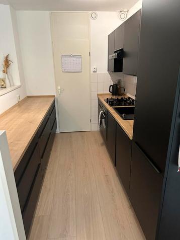 Keuken parallel beschikbaar voor biedingen