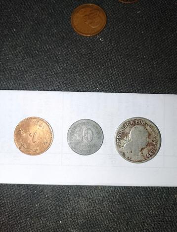 3 Antieke Munten - Diverse Landen beschikbaar voor biedingen