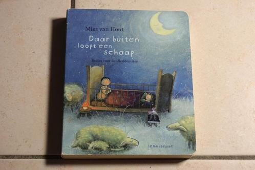 Daar buiten loopt een schaap / Mies van Hout met CD, Boeken, Kinderboeken | Baby's en Peuters, Zo goed als nieuw, 2 tot 3 jaar