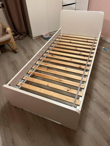 Ikea Askvoll bedframe + lattenbodem - Zo goed als nieuw - afbeelding 1