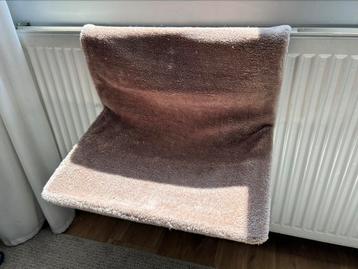 Kattenhangmat voor aan radiator beschikbaar voor biedingen