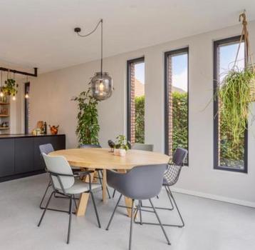 WOOOD ‘MARLY’ | STOELEN | ANTRACIET | 2 of 4 stuks beschikbaar voor biedingen