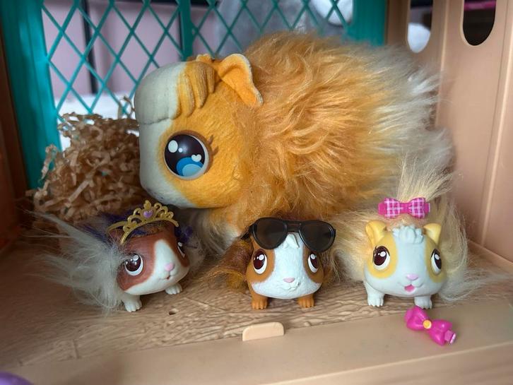 Little Live Pets Cavia met  babies, Kinderen en Baby's, Speelgoed | Poppen, Zo goed als nieuw, Overige typen, Ophalen of Verzenden