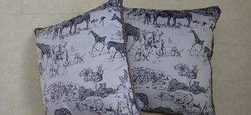 2 sierkussens safari 45x45 Coco Maison beschikbaar voor biedingen