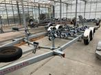 Tandemas boottrailer, Watersport en Boten, Boottrailers, Ophalen, 1500 tot 3000 kg, Zo goed als nieuw, 6 tot 9 meter